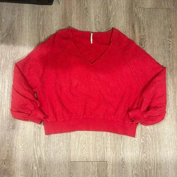 Free People popcorn v neck sweater Size Medium in Red - Picture 3 of 9